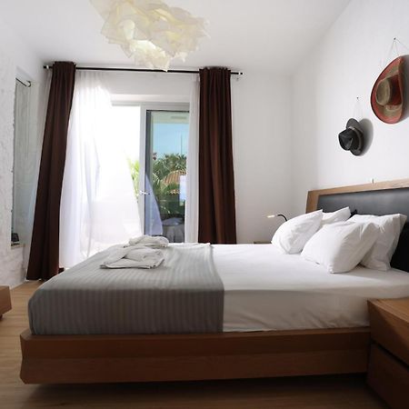 Villa Douglas - Private Pool, Bbq, 4Bdrms, View Pefkochori Exterior photo