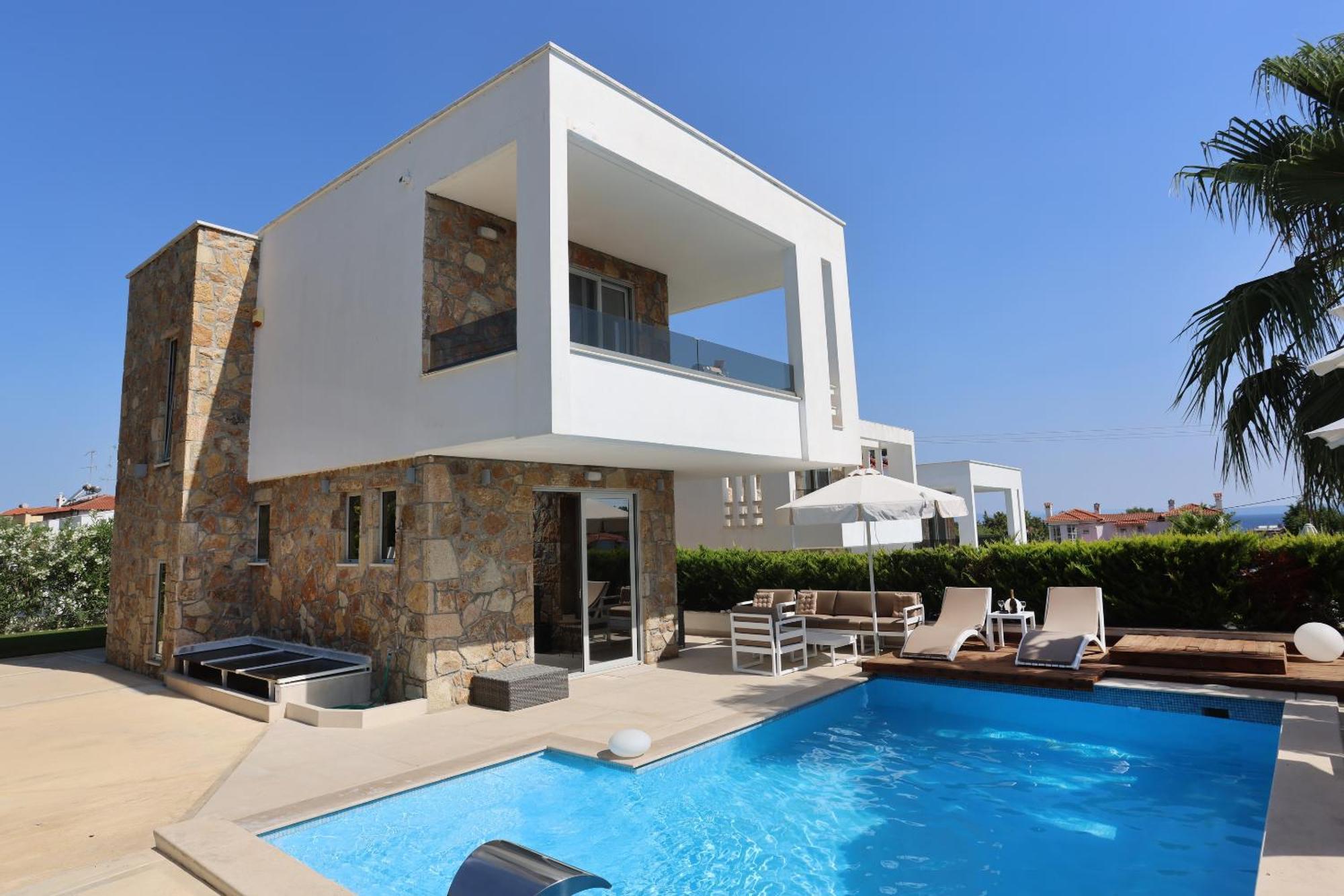 Villa Douglas - Private Pool, Bbq, 4Bdrms, View Pefkochori Exterior photo
