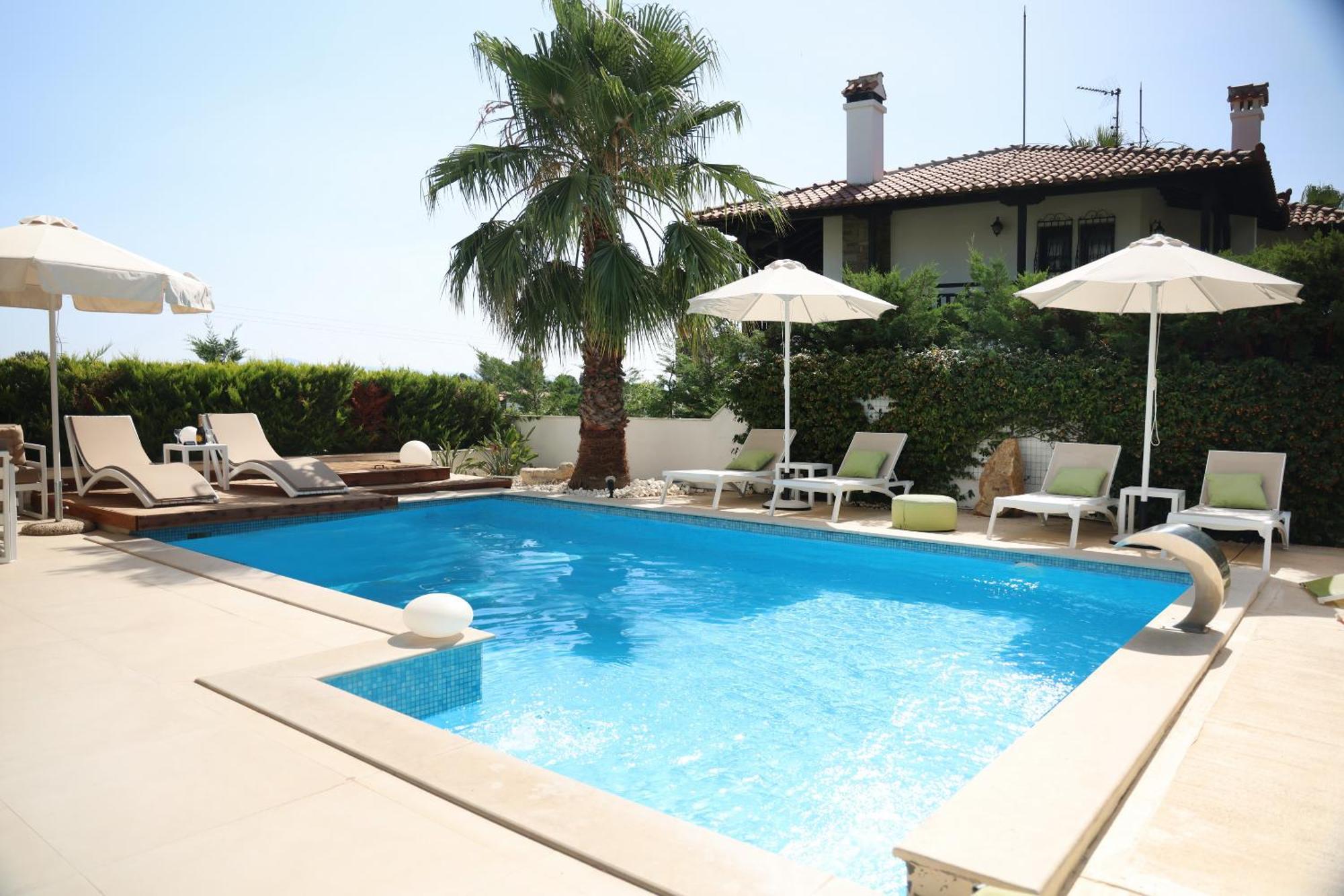 Villa Douglas - Private Pool, Bbq, 4Bdrms, View Pefkochori Exterior photo