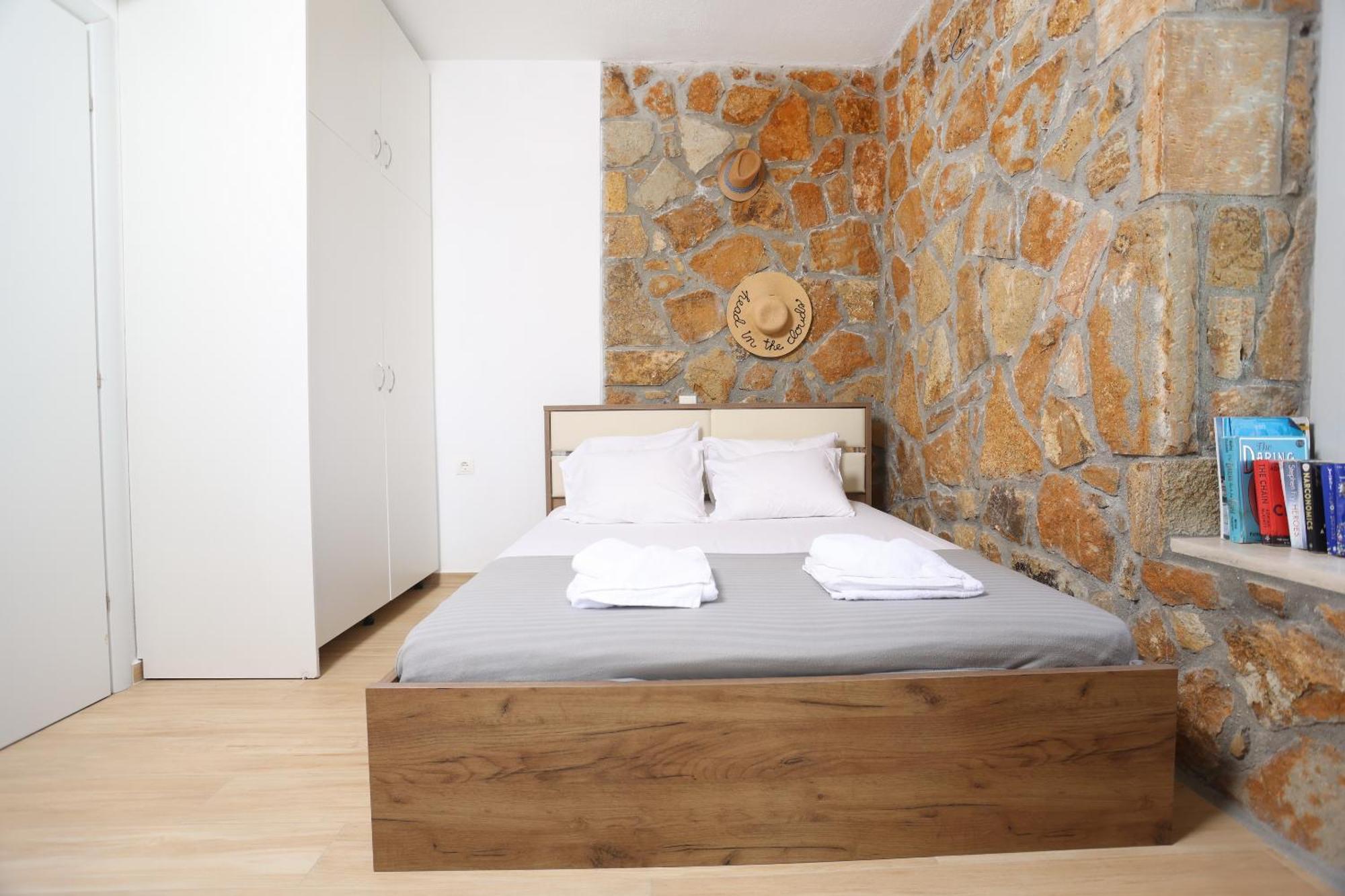 Villa Douglas - Private Pool, Bbq, 4Bdrms, View Pefkochori Exterior photo