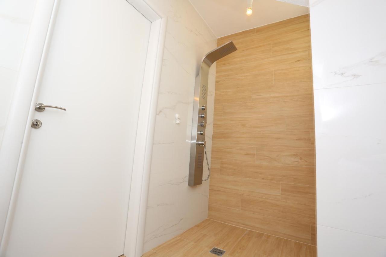 Villa Douglas - Private Pool, Bbq, 4Bdrms, View Pefkochori Exterior photo